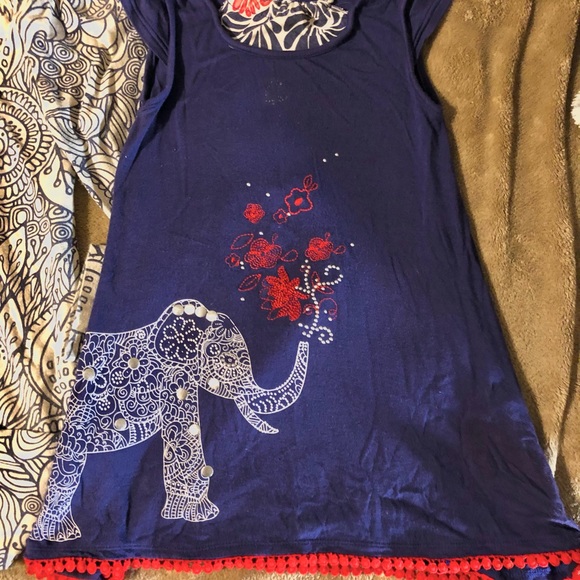 4 piece bundle of high end girls clothing, size 6/7 - Picture 3 of 6